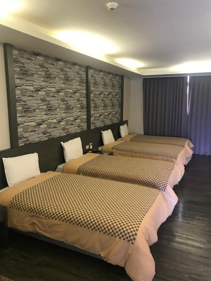 Carnival Motel Tchaj-pej Exteriér fotografie