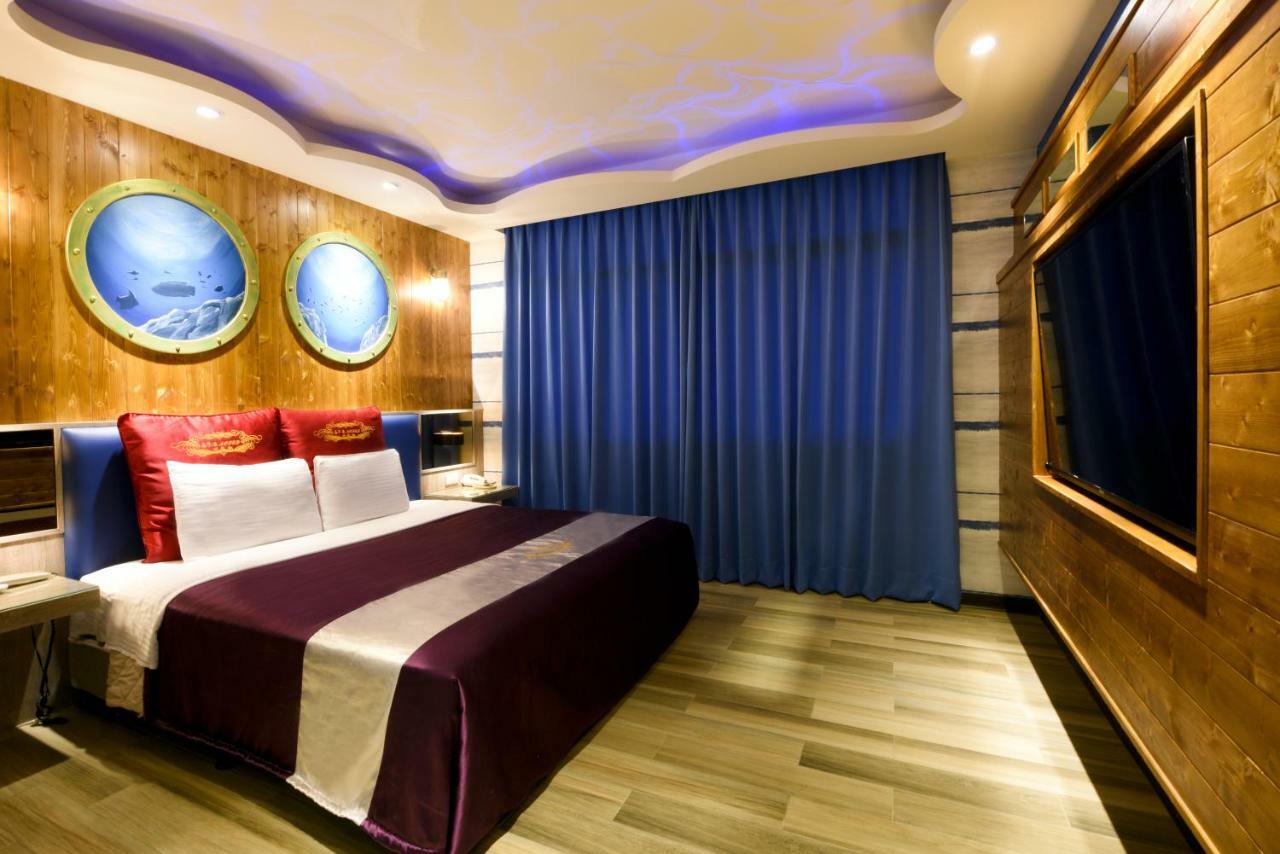 Carnival Motel Tchaj-pej Exteriér fotografie