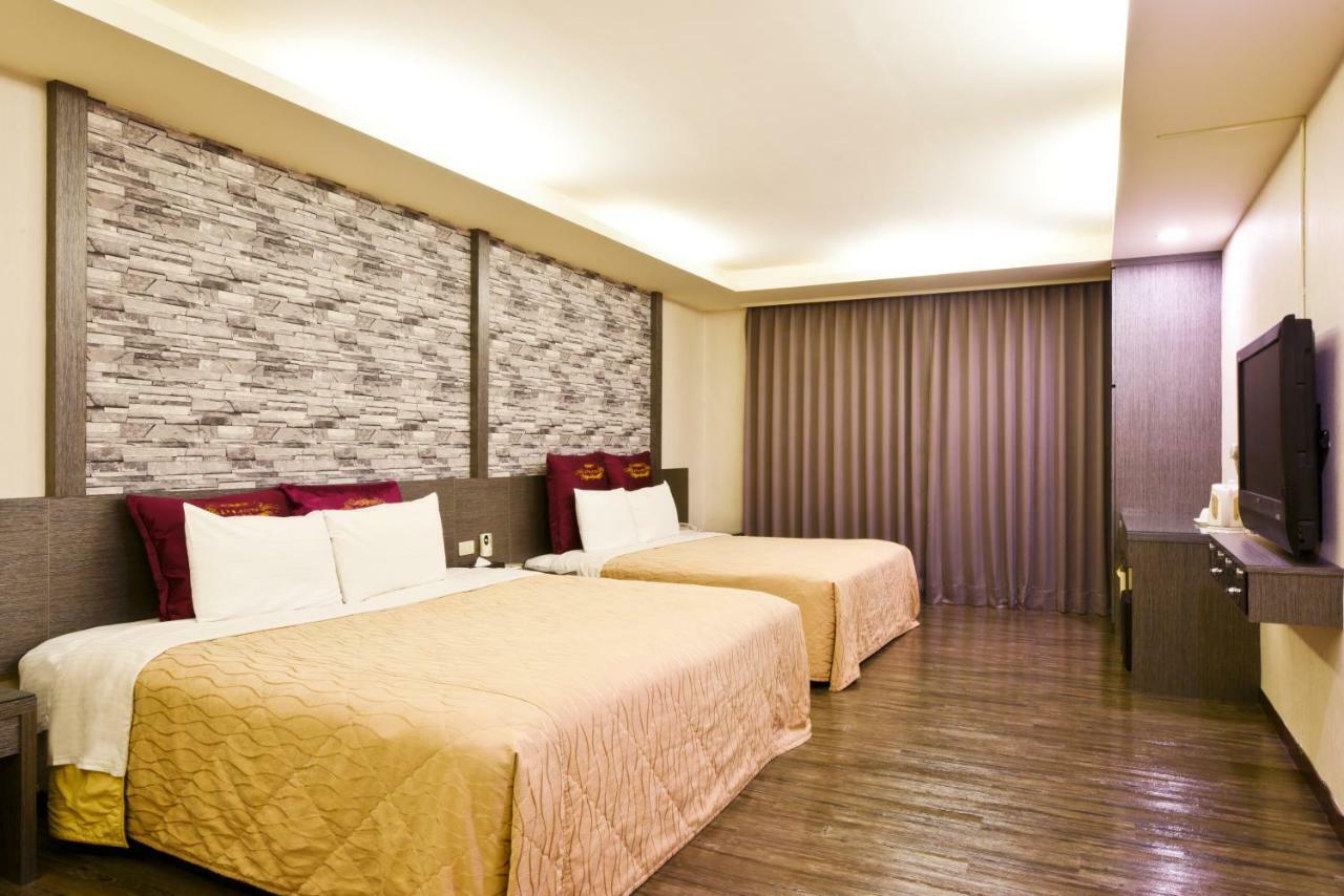 Carnival Motel Tchaj-pej Exteriér fotografie
